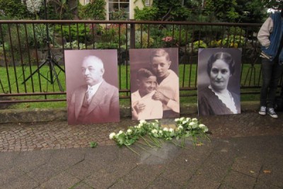 Im September 2013 wurden nun auch für die Familie Luchtenstein Stolpersteine verlegt. 